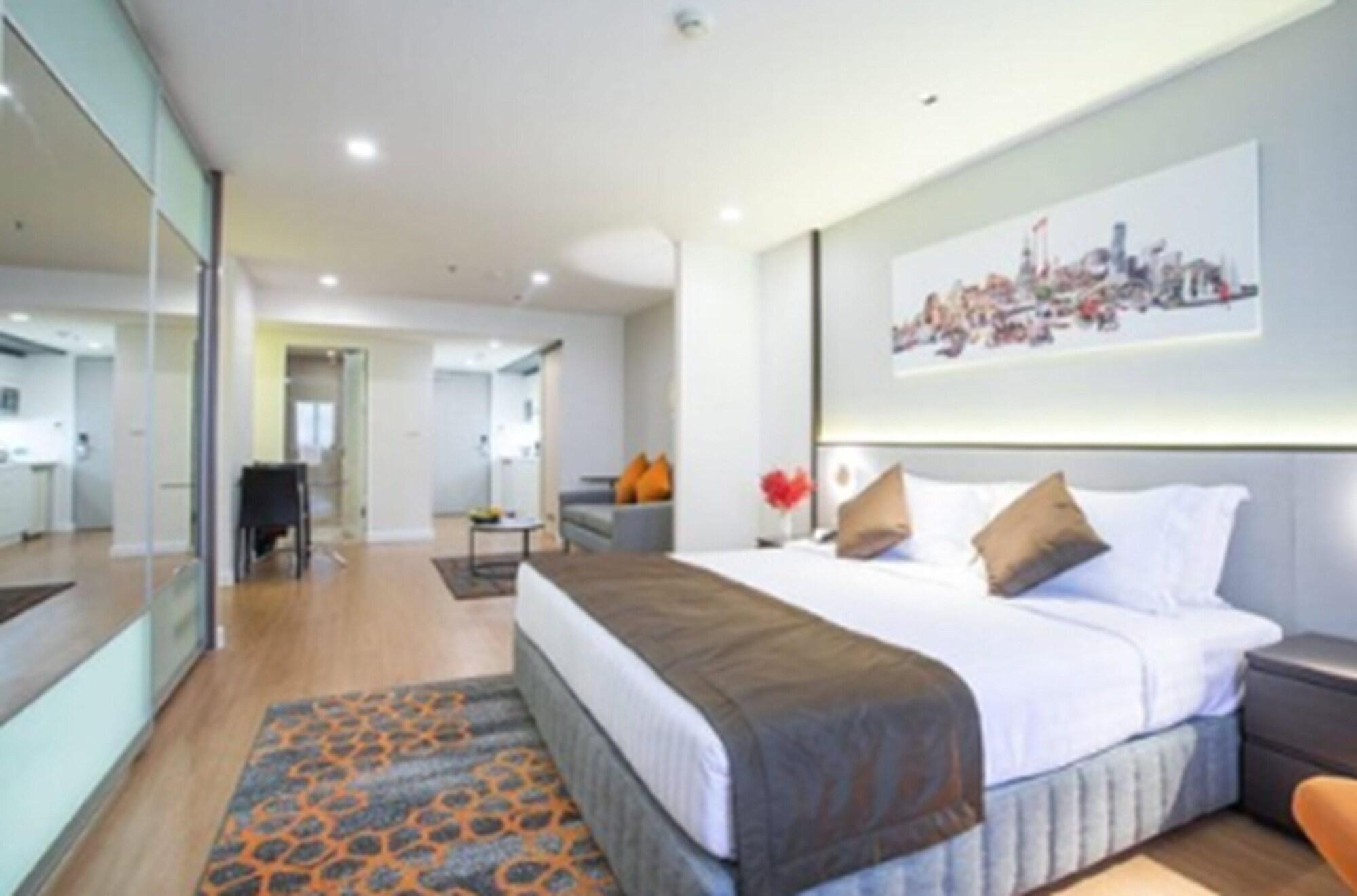 Parkroyal Suites Bangkok Exterior foto